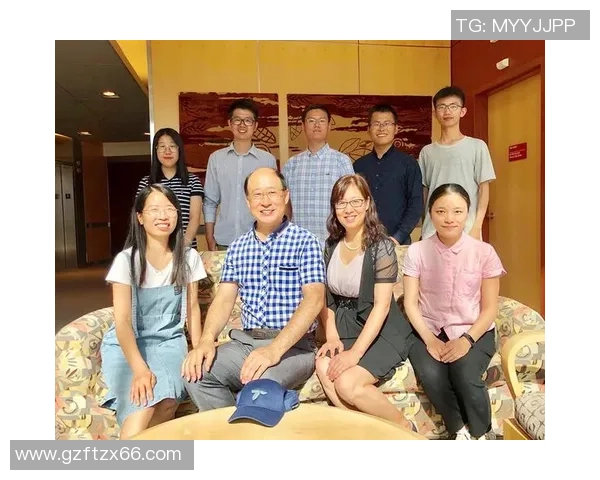 专访刘娜揭秘DOTA2成功背后的策略与团队精神